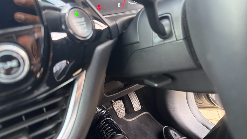 Ford Fiesta 1.0 EcoBoost Titanium 5dr Petrol Hatchback - Image 36