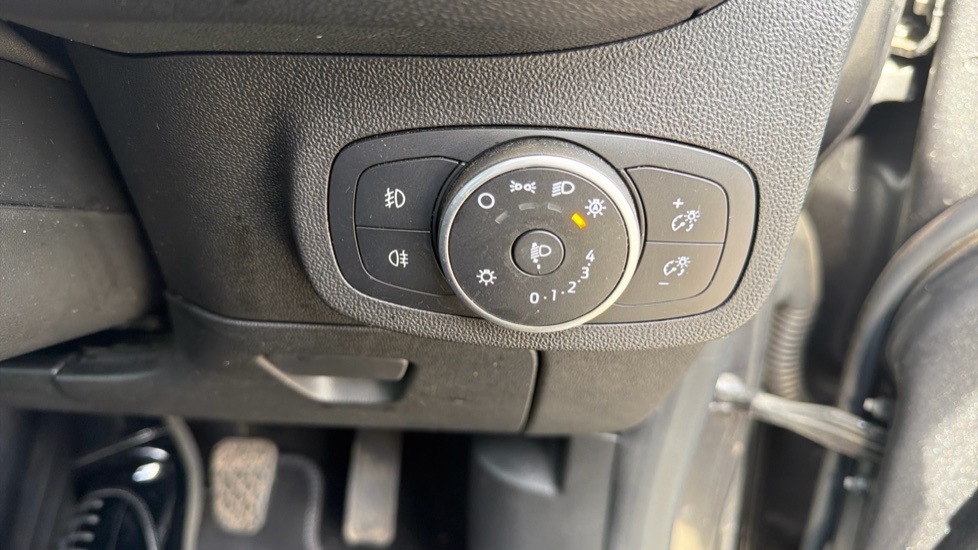 Ford Fiesta 1.0 EcoBoost Titanium 5dr Petrol Hatchback - Image 42