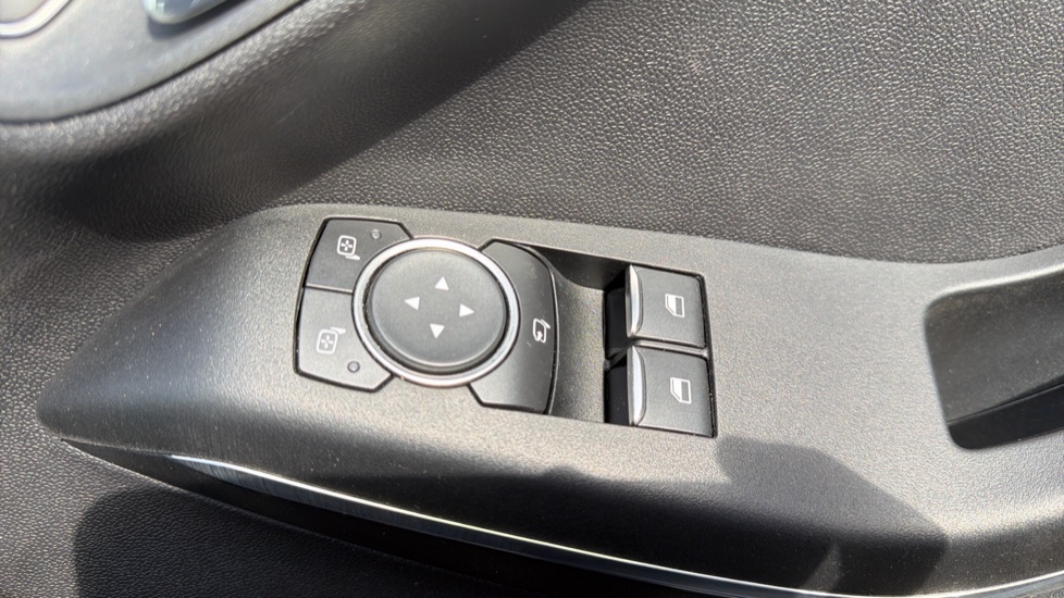 Ford Fiesta 1.0 EcoBoost Titanium 5dr Petrol Hatchback - Image 44