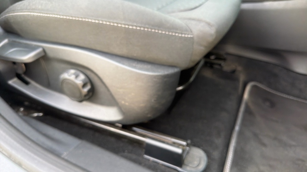 Ford Fiesta 1.0 EcoBoost Titanium 5dr Petrol Hatchback - Image 45