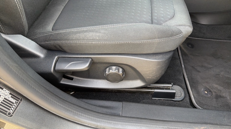 Ford Fiesta 1.0 EcoBoost Titanium 5dr Petrol Hatchback - Image 46