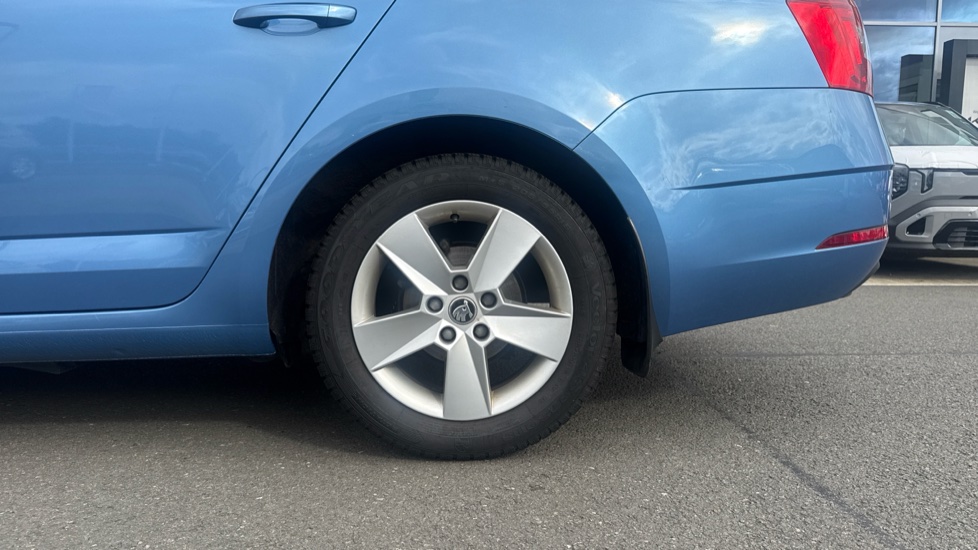 Skoda Octavia 1.6 TDI CR SE 5dr Diesel Hatchback - Image 7