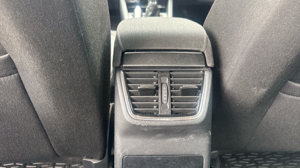 Skoda Octavia 1.6 TDI CR SE 5dr Diesel Hatchback - Image 26