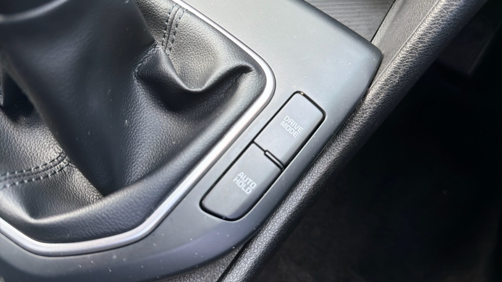 Kia Sportage 1.6T GDi ISG 2 5dr Petrol Estate - Image 36