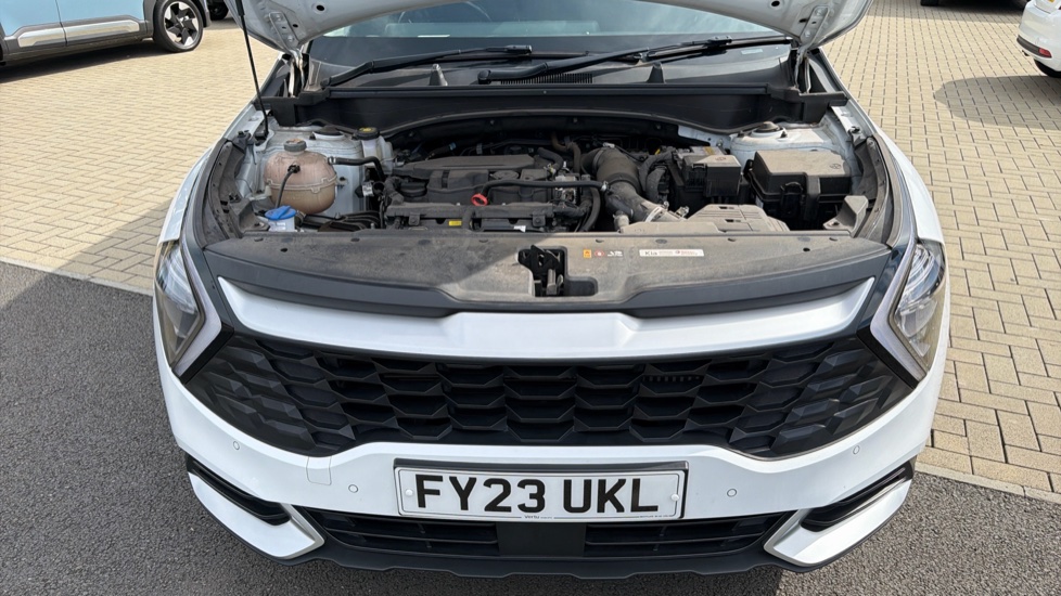Kia Sportage 1.6T GDi ISG 2 5dr Petrol Estate - Image 8