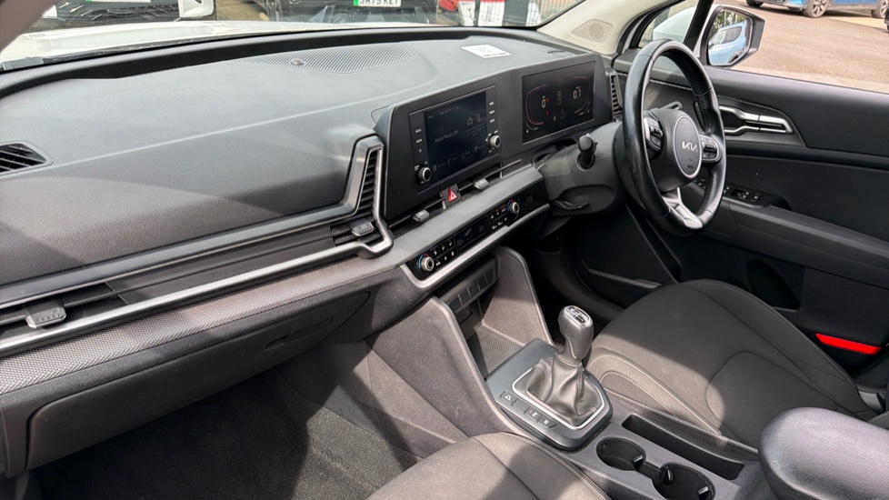 Kia Sportage 1.6T GDi ISG 2 5dr Petrol Estate - Image 9