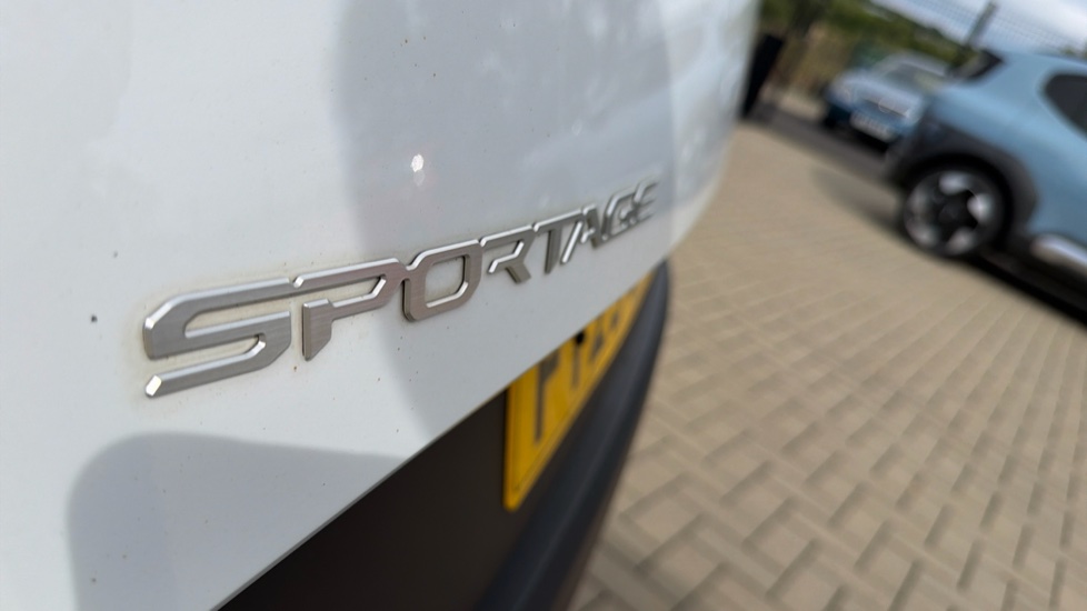 Kia Sportage 1.6T GDi ISG 2 5dr Petrol Estate - Image 43