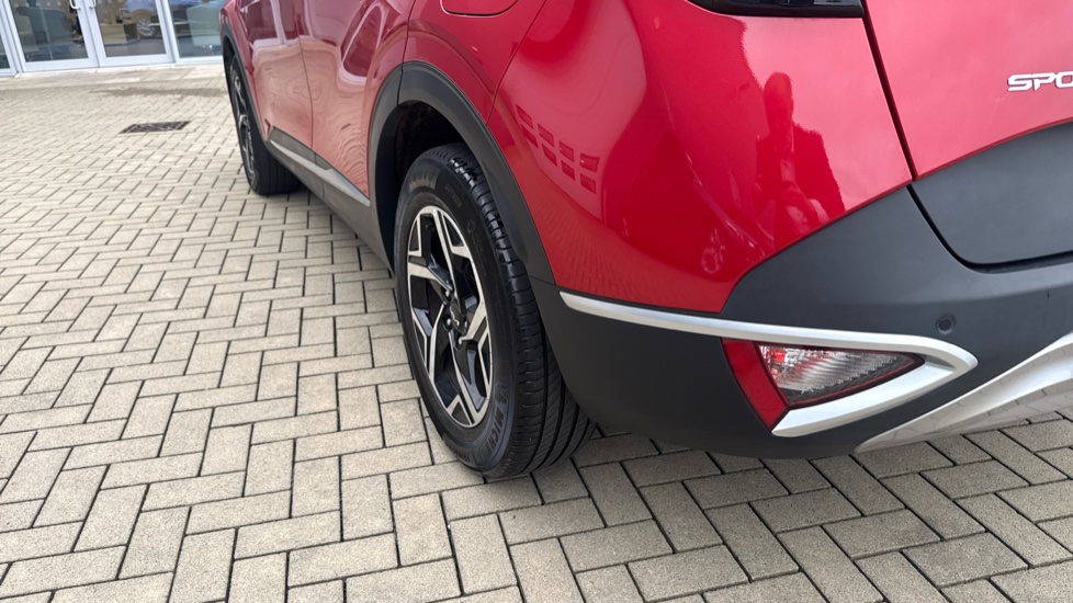 Kia Sportage 1.6T GDi 157 48V ISG 2 5dr Petrol Estate - Image 23