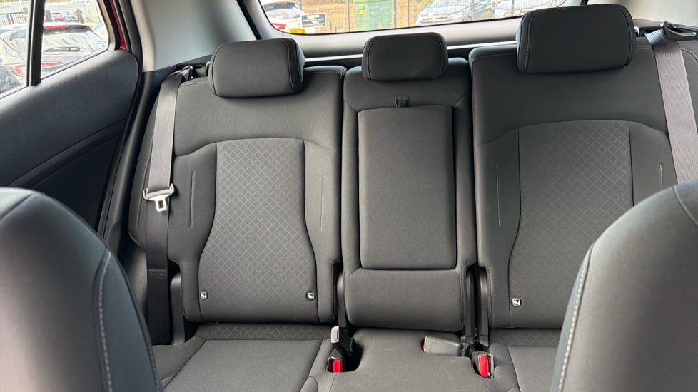 Kia Sportage 1.6T GDi 157 48V ISG 2 5dr Petrol Estate - Image 15