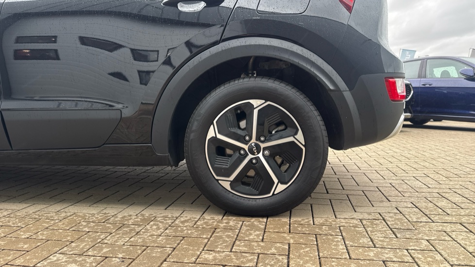 Kia Niro 1.6 GDi 168 PHEV 2 5dr DCT Estate - Image 7