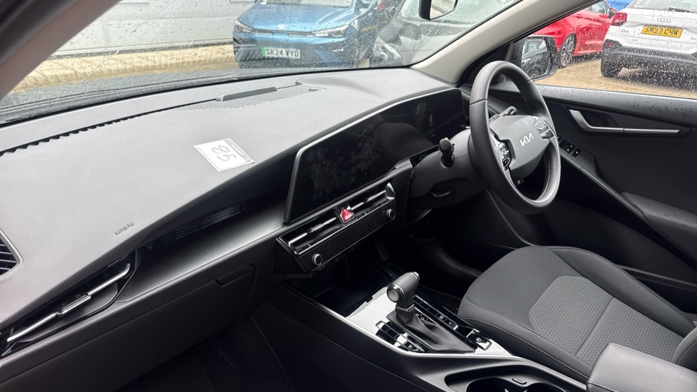 Kia Niro 1.6 GDi 168 PHEV 2 5dr DCT Estate - Image 9