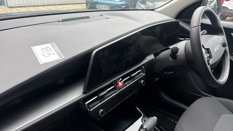 Kia Niro 1.6 GDi 168 PHEV 2 5dr DCT Estate - Image 14