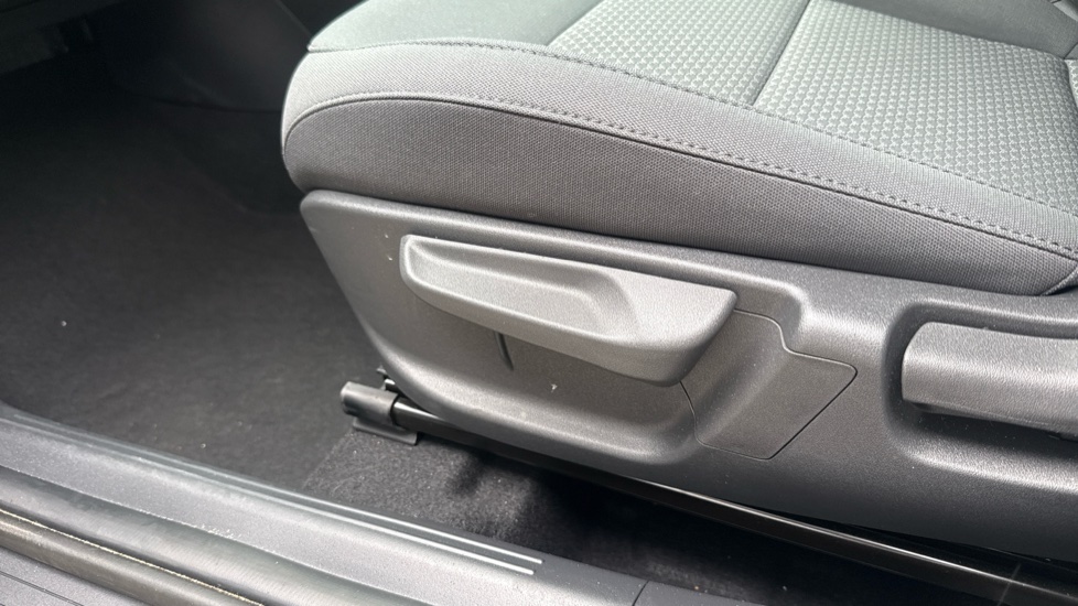 Kia Niro 1.6 GDi 168 PHEV 2 5dr DCT Estate - Image 35