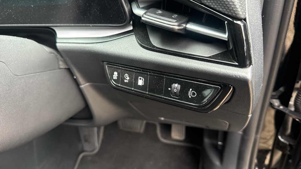 Kia Niro 1.6 GDi 168 PHEV 2 5dr DCT Estate - Image 37