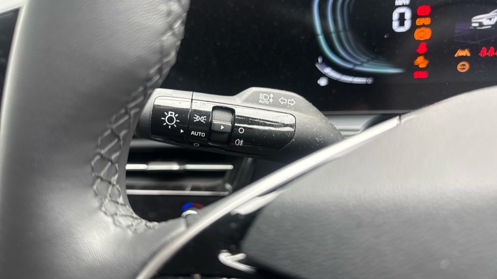 Kia Niro 1.6 GDi 168 PHEV 2 5dr DCT Estate - Image 40
