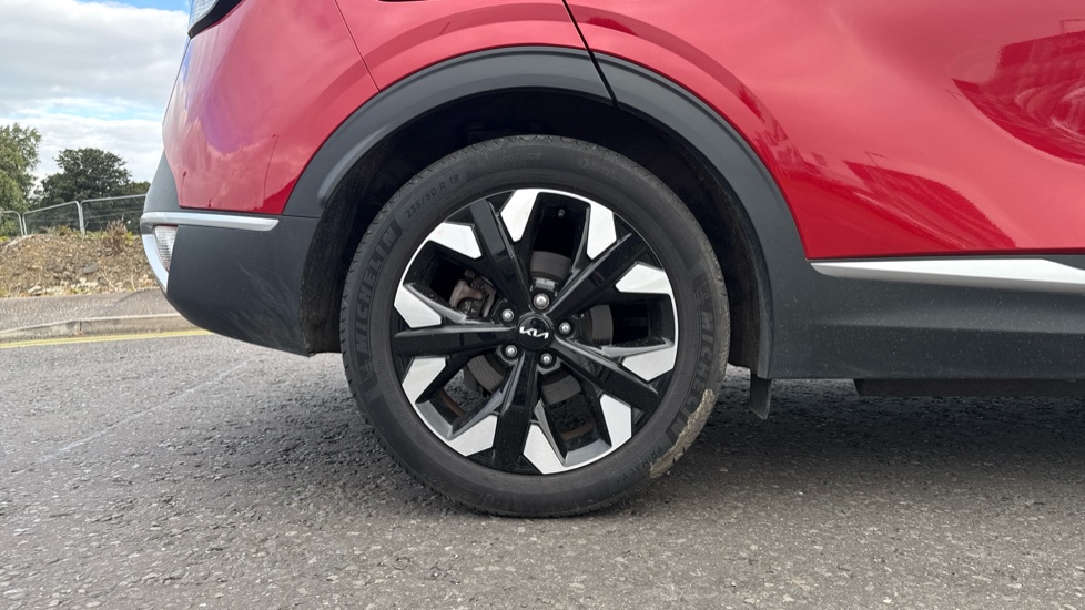 Kia Sportage 1.6T GDi 241 PHEV 3 5dr Auto AWD Estate - Image 7
