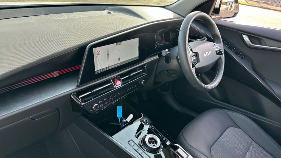 Kia Niro 1.6 GDi 127 Hybrid 3 5dr DCT Hybrid Estate - Image 9