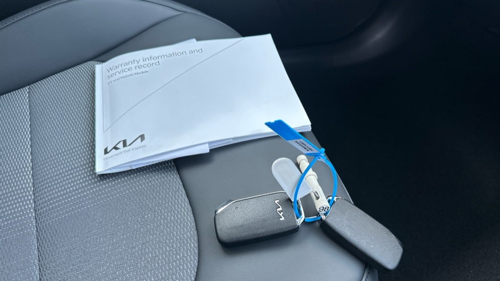 Kia Niro 1.6 GDi 127 Hybrid 3 5dr DCT Hybrid Estate - Image 19