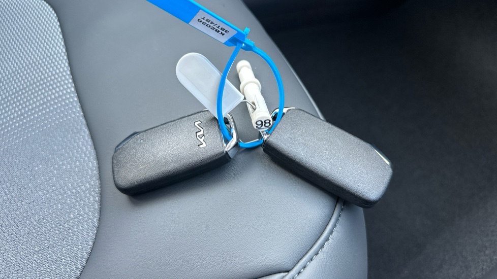 Kia Niro 1.6 GDi 127 Hybrid 3 5dr DCT Hybrid Estate - Image 20