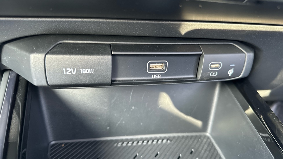 Kia Niro 1.6 GDi 127 Hybrid 3 5dr DCT Hybrid Estate - Image 34