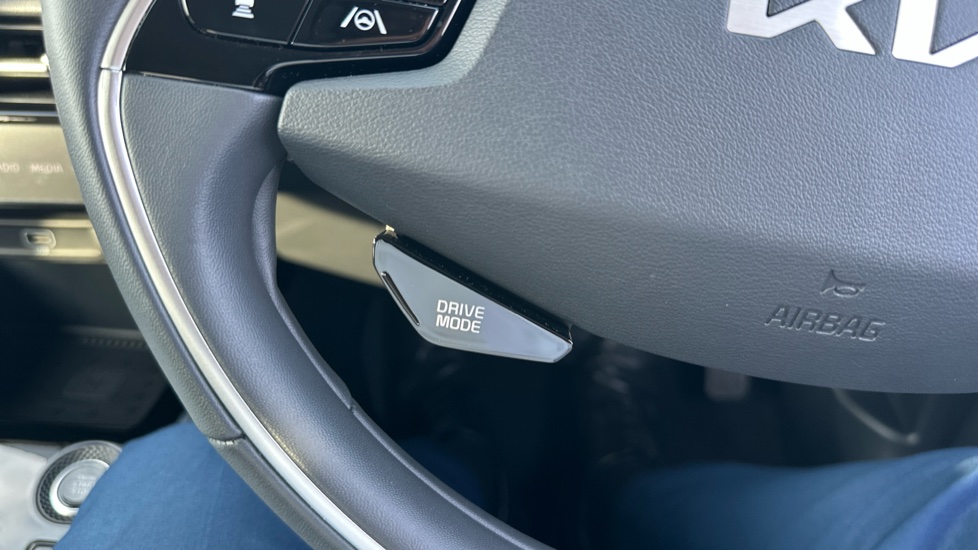 Kia Niro 1.6 GDi 127 Hybrid 3 5dr DCT Hybrid Estate - Image 37