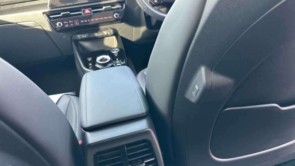 Kia Niro 1.6 GDi 127 Hybrid 3 5dr DCT Hybrid Estate - Image 44