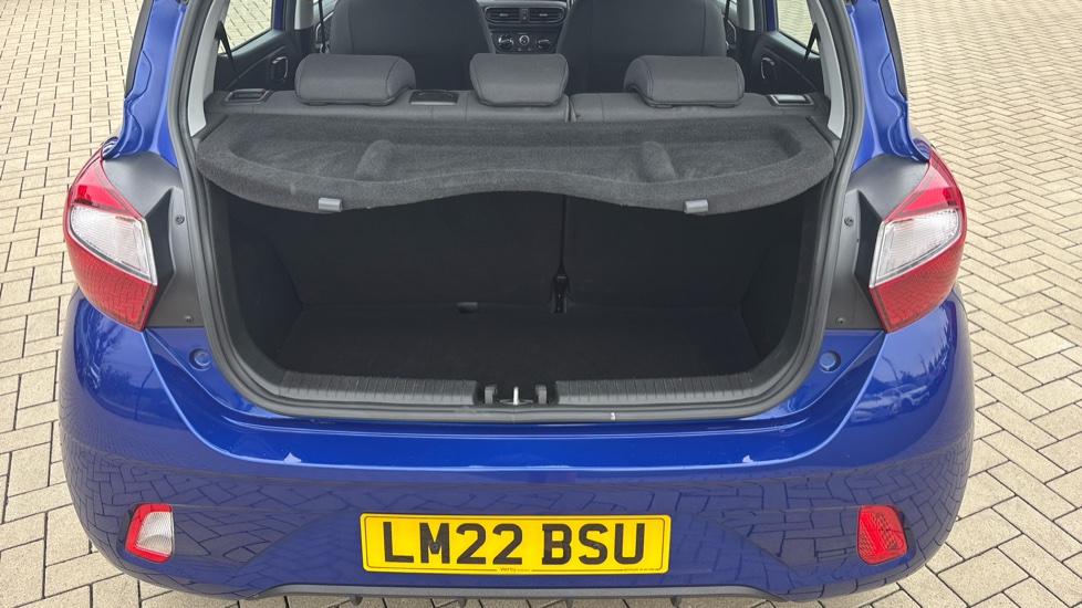 Hyundai i10 1.0 MPi SE Connect 5dr Auto Petrol Hatchback - Image 4