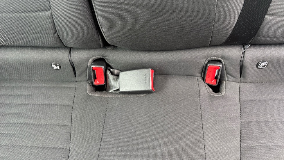Hyundai i10 1.0 MPi SE Connect 5dr Auto Petrol Hatchback - Image 17