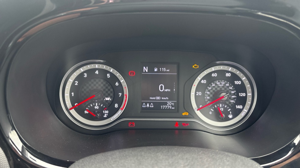 Hyundai i10 1.0 MPi SE Connect 5dr Auto Petrol Hatchback - Image 18