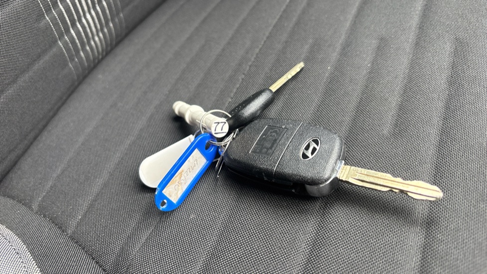 Hyundai i10 1.0 MPi SE Connect 5dr Auto Petrol Hatchback - Image 20