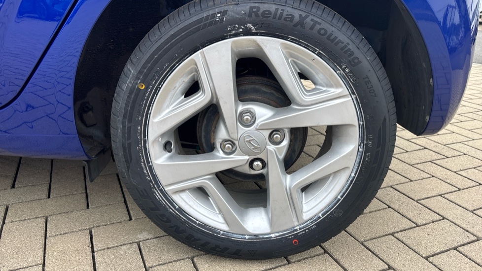 Hyundai i10 1.0 MPi SE Connect 5dr Auto Petrol Hatchback - Image 25