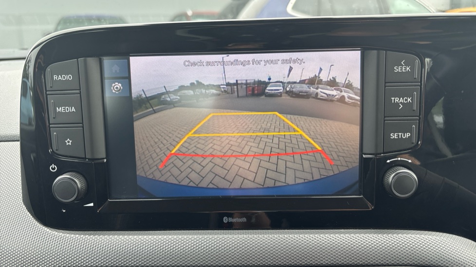 Hyundai i10 1.0 MPi SE Connect 5dr Auto Petrol Hatchback - Image 28