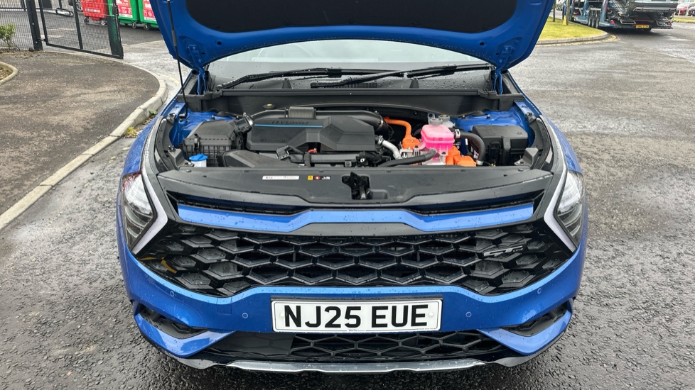 Kia Sportage 1.6T GDi 207 HEV GT-Line S 5dr Auto AWD Hybrid Estate - Image 8