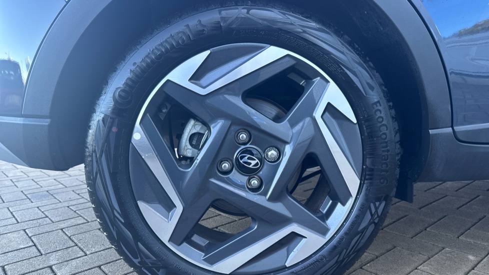 Hyundai BAYON 1.0 TGDi Premium 5dr DCT Petrol Hatchback - Image 7