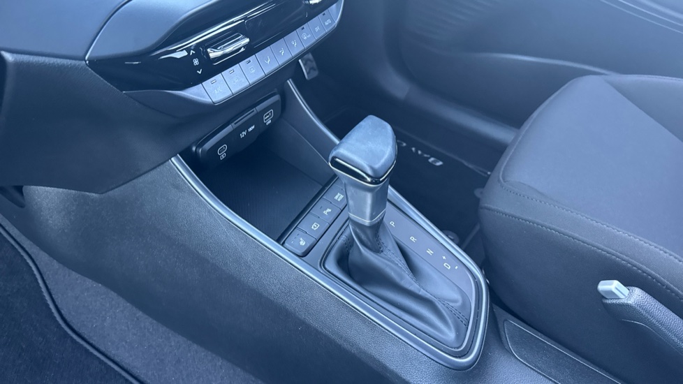 Hyundai BAYON 1.0 TGDi Premium 5dr DCT Petrol Hatchback - Image 13