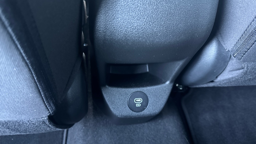 Hyundai BAYON 1.0 TGDi Premium 5dr DCT Petrol Hatchback - Image 21