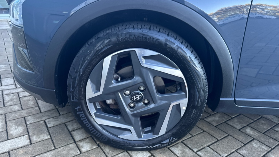 Hyundai BAYON 1.0 TGDi Premium 5dr DCT Petrol Hatchback - Image 25