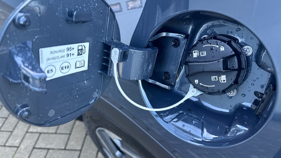 Hyundai BAYON 1.0 TGDi Premium 5dr DCT Petrol Hatchback - Image 38