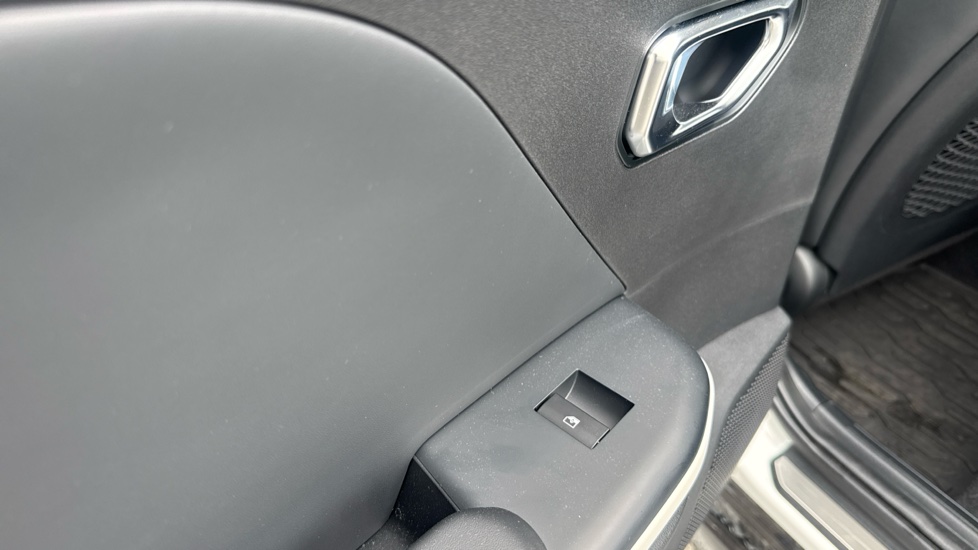 Kia K4 1.0T-GDi 115 48V GT-Line 5dr DCT Petrol Hatchback - Image 21