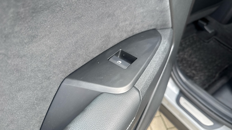 Kia Sportage 1.6T GDi HEV GT-Line 5dr Auto Hybrid Estate - Image 33