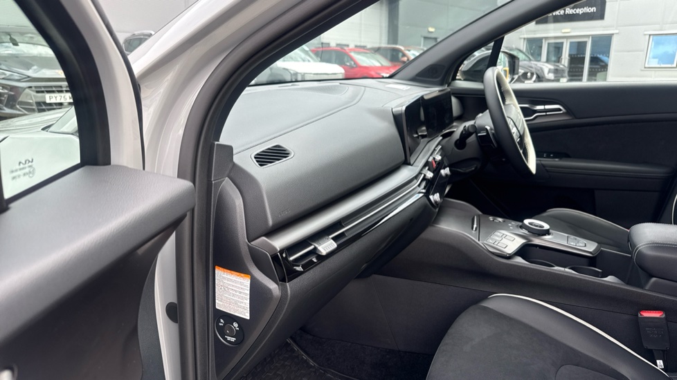 Kia Sportage 1.6T GDi HEV GT-Line 5dr Auto Hybrid Estate - Image 35