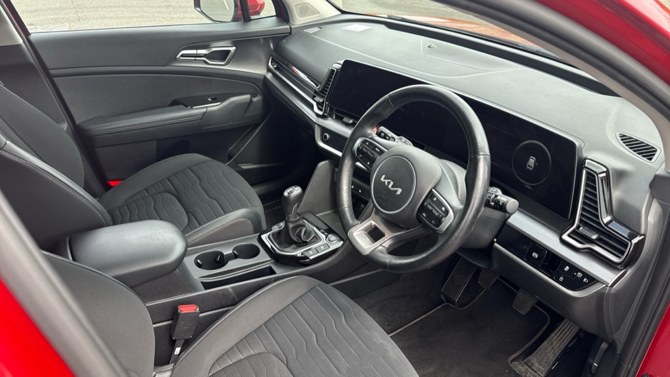 Kia Sportage 1.6T GDi ISG Launch Edition 5dr Petrol Estate - Image 11