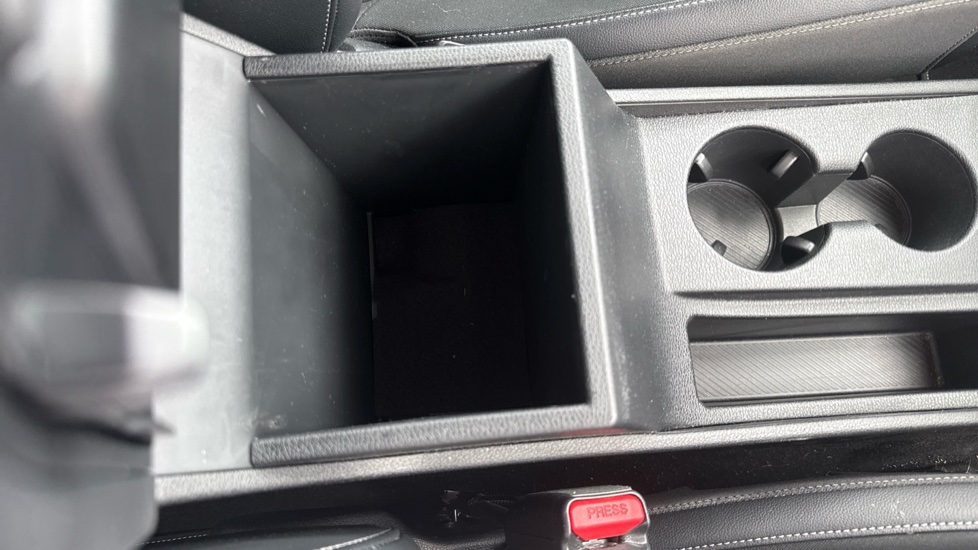 Kia Sportage 1.6T GDi ISG Launch Edition 5dr Petrol Estate - Image 37