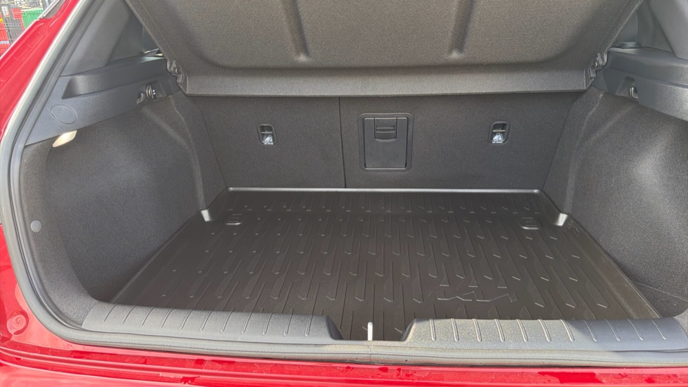 Kia K4 1.0T-GDi 115 48V GT-Line 5dr DCT Petrol Hatchback - Image 4