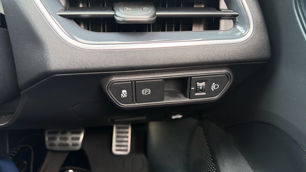 Kia K4 1.0T-GDi 115 48V GT-Line 5dr DCT Petrol Hatchback - Image 43