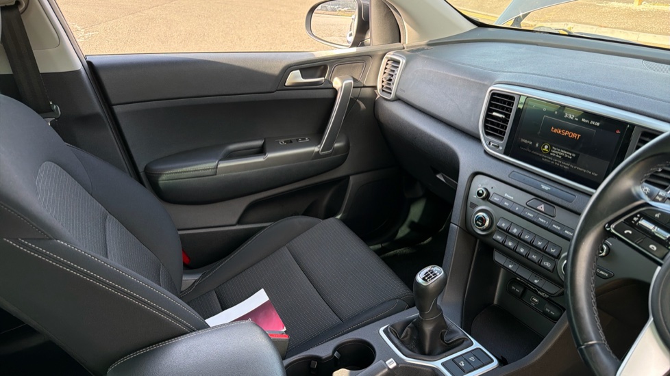 Kia Sportage 1.6 GDi ISG 2 5dr Petrol Estate - Image 14