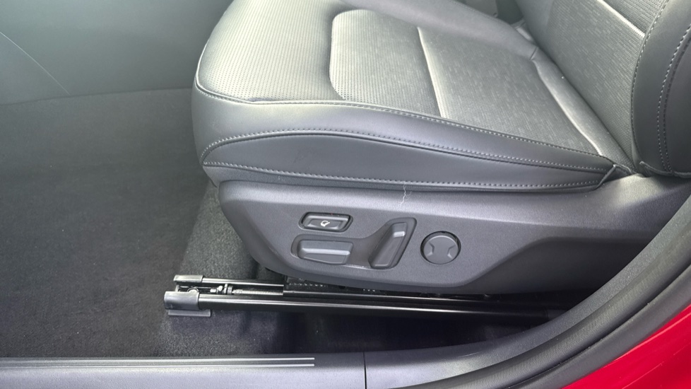 Kia Niro 1.6 GDi 127 Hybrid 4 5dr DCT Hybrid Estate - Image 39