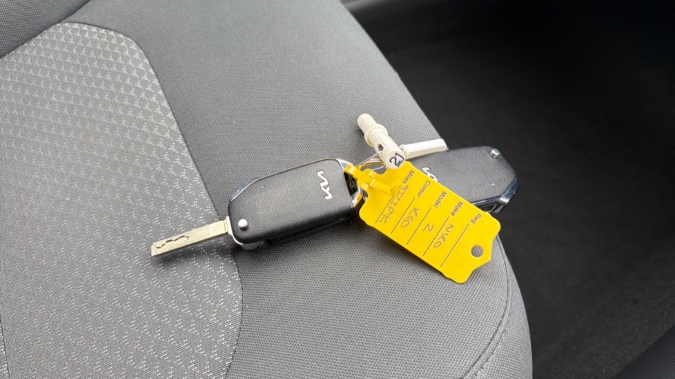Kia Niro 1.6 GDi Hybrid 2 5dr DCT Hybrid Estate - Image 20