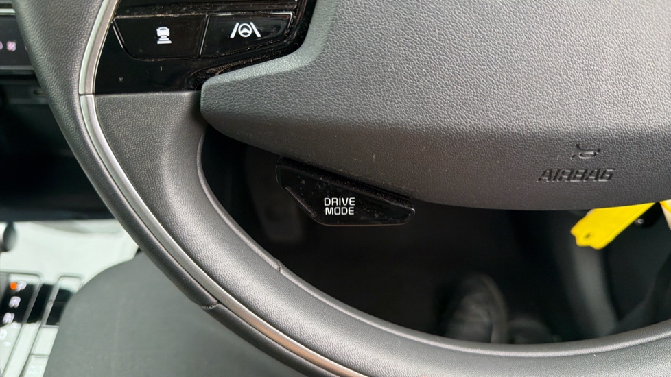 Kia Niro 1.6 GDi Hybrid 2 5dr DCT Hybrid Estate - Image 38