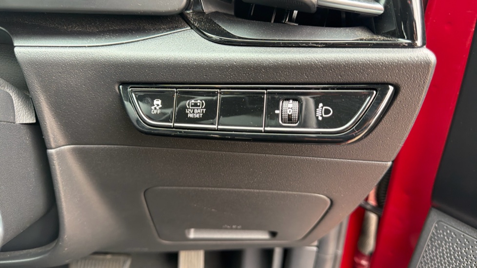 Kia Niro 1.6 GDi Hybrid 2 5dr DCT Hybrid Estate - Image 43